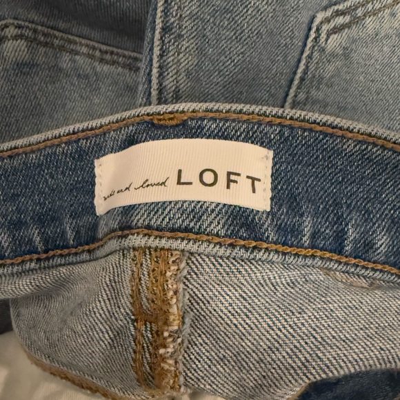 LOFT Bermuda Shorts - Size 6 - Picture 4 of 5